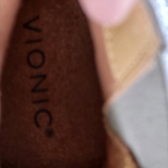 Vionic Hazal zip-up ankle boots in the stone suede leather color size 7 - Picture 8 of 9